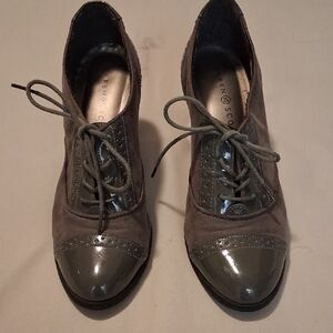 Gray Lace-Up Shoes By Karen Scott, 8